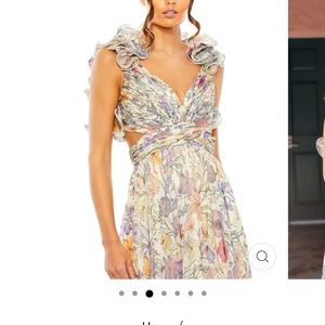 MAC DUGGAL 
FLORAL PRINT RUFFLE TIERED CUT-OUT CHIFFON GOWN